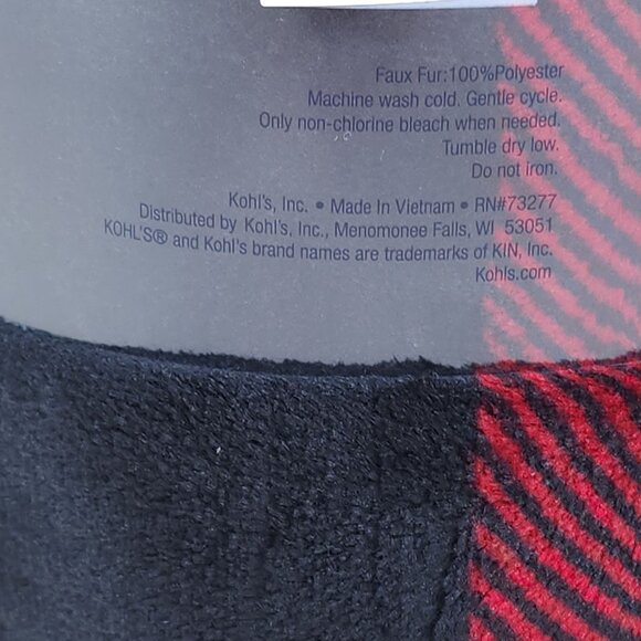 The Big One Oversized Plush Throw Blanket 5'x6' Red & Black Plaid Faux Fur - Picture 6 of 9